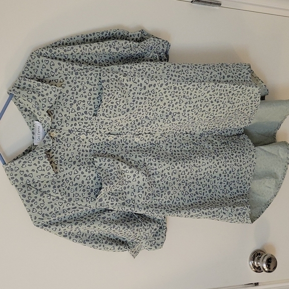 CES FEMME Anthropologie Heart Cheetah Print Babydoll High-Low Button Down Shirt - Picture 3 of 12